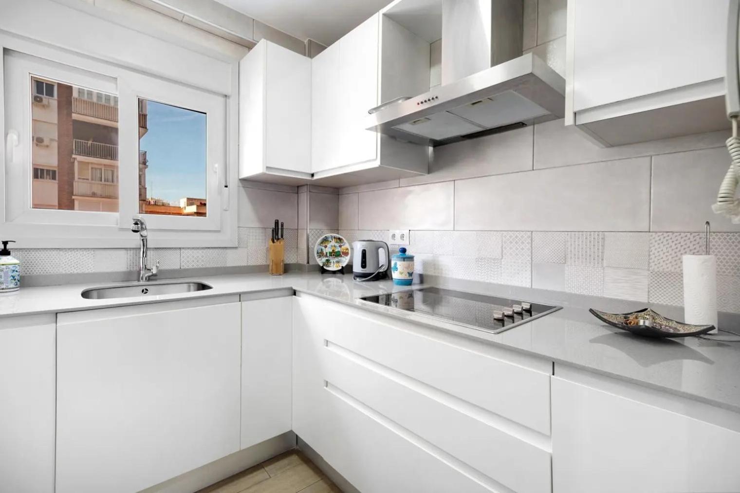 Cozy Room In Stylish Flat Just Steps From The Beach Cadiz Exterior photo
