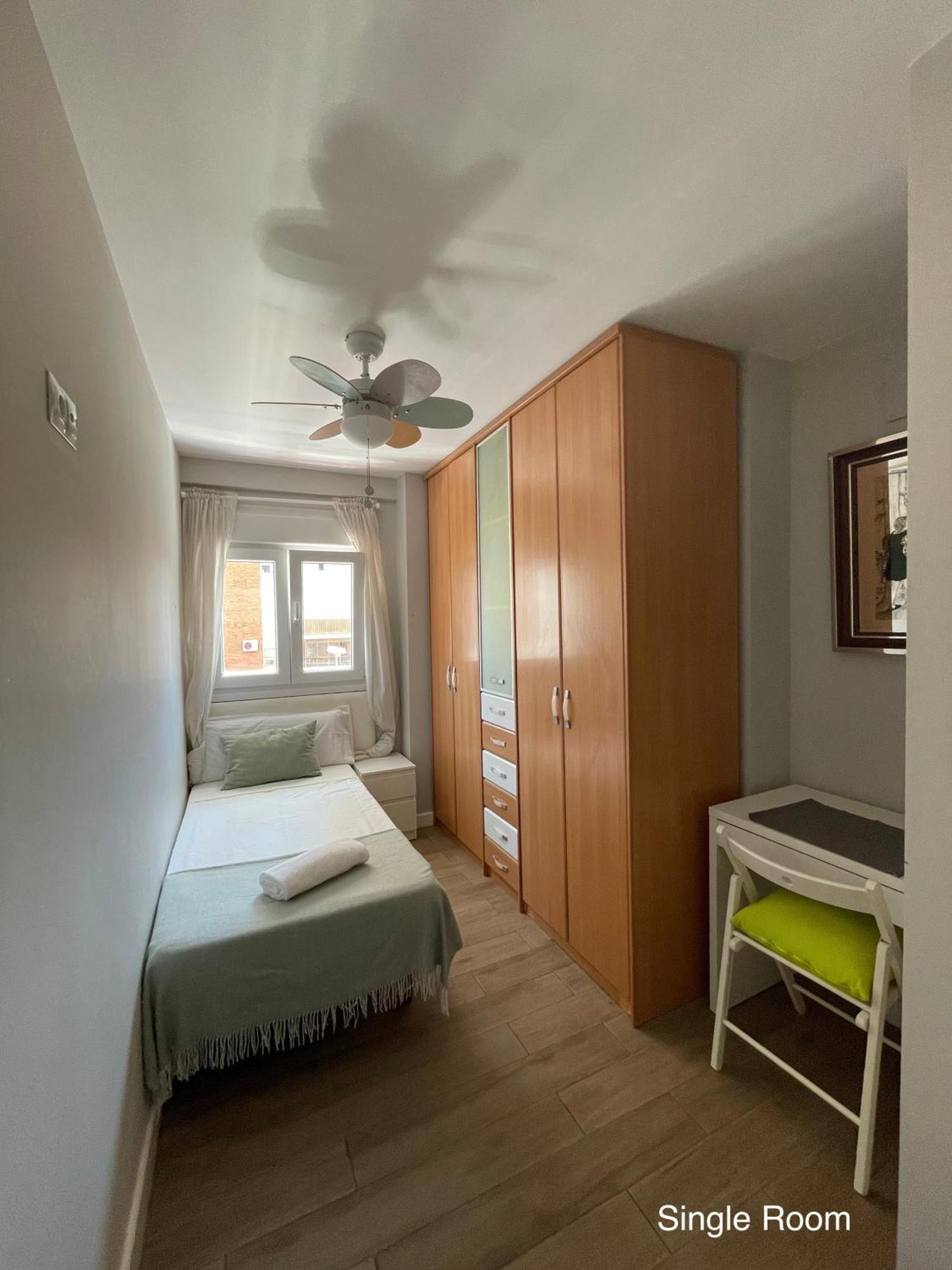 Cozy Room In Stylish Flat Just Steps From The Beach Cadiz Exterior photo